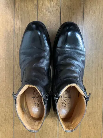 RAUDI 부츠