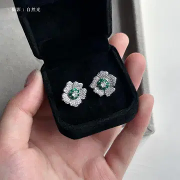 유품 정리품 새상품급 빈티지 플라워 귀걸이 에메랄드 다이아몬드