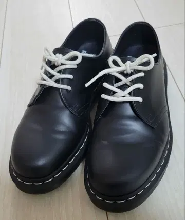 Dr.Martens 1461 화이트 스티치 3홀 신발 7UK