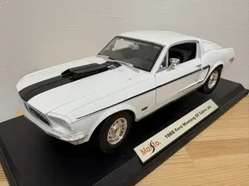 포드 머스탱 미니카