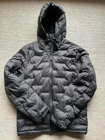 ZARA 해외 구매 다운 자켓 S 사이즈