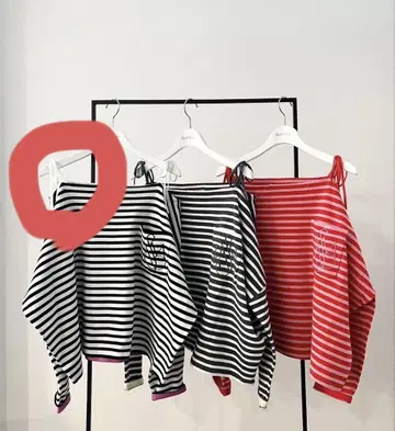 로지몬스터 자수 보더 니트