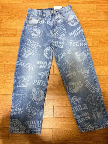 ZARA NBA 로고 데님 팬츠 사이즈 130cm