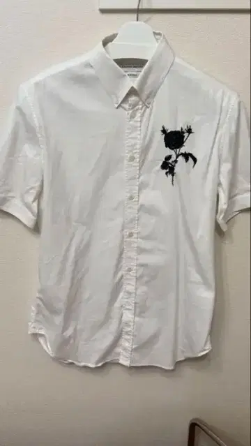 ALEXANDER MCQUEEN 반팔 셔츠 화이트