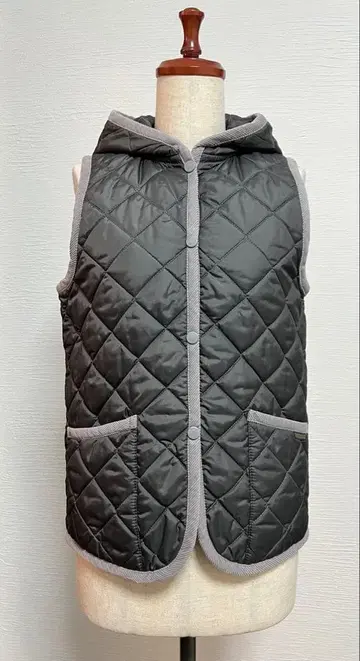 LAVENHAM 후드 부착 퀼팅 베스트 그레이 38 사이즈