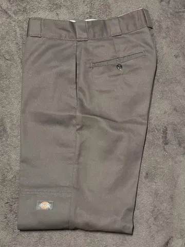 Dickies 다크 브라운 카고 팬츠