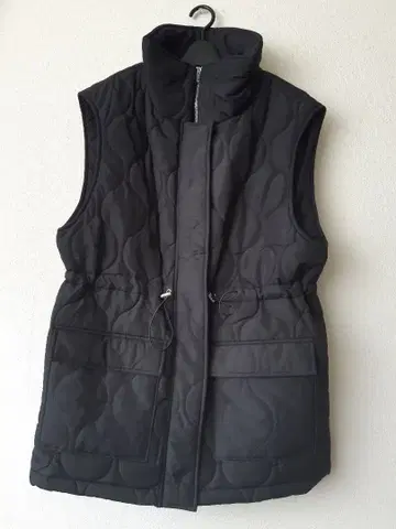 [ 새상품 ] terrace 다운 베스트 퀼팅 하이넥 블랙