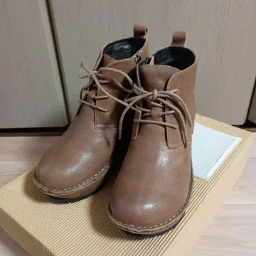 히나 데이 그린 숏부츠 통굽 가죽 브라운 사이드 지퍼 포함
