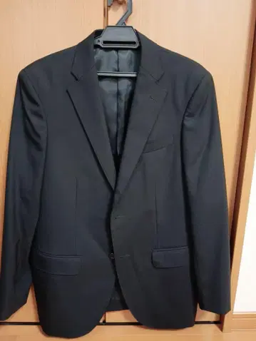 UNIQLO 블랙 싱글 자켓