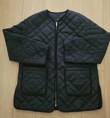 데미-럭스 BEAMS / 프론트 지퍼 퀼트 블루종 블랙