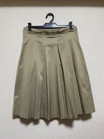 ZARA 박스 플리츠 스커트