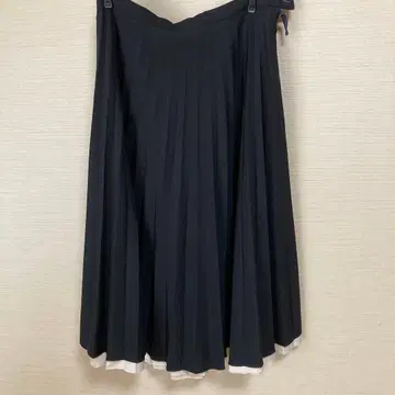 안나 굴만 블랙 플리츠 스커트 S