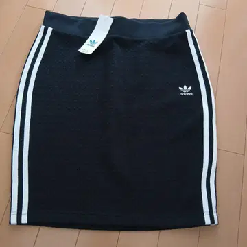 adidas 블랙 타이트 스커트 68-72