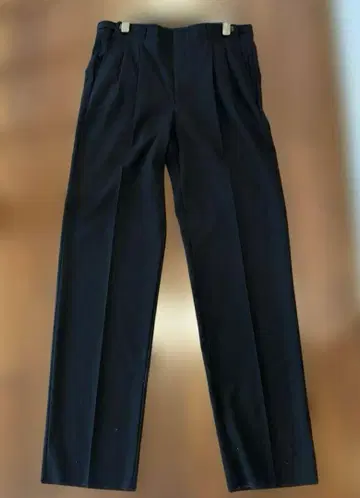 블랙 모양 망가짐 방지 플리츠 수트 슬랙스 102cm