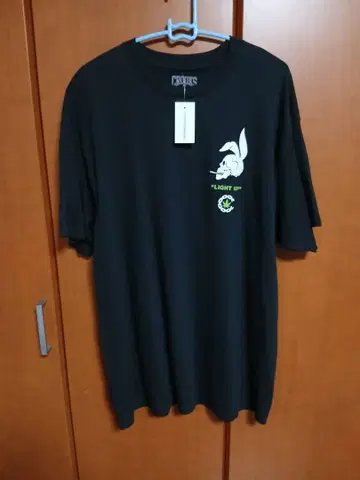 택 포함 미사용 새상품 크룩스 앤 캐슬스 티셔츠