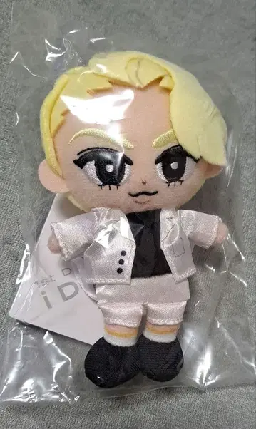 Snow Man 라울 칠 인형