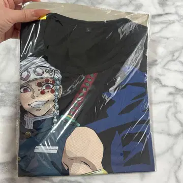 미사용 새상품 우즈이 텐겐 T셔츠 L 사이즈