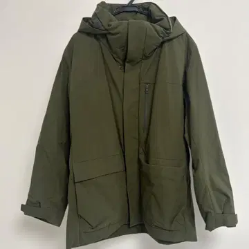 UNIQLO 후드 부착 올리브 다운 자켓