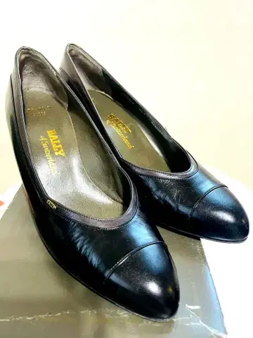 [ 새상품급 ] BALLY 발리 블랙 펌프스 23.5cm