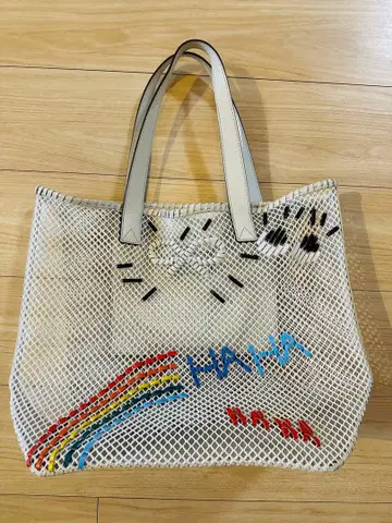 안야 힌드마치 메쉬 토트백 컬러풀한 무지개 디자인