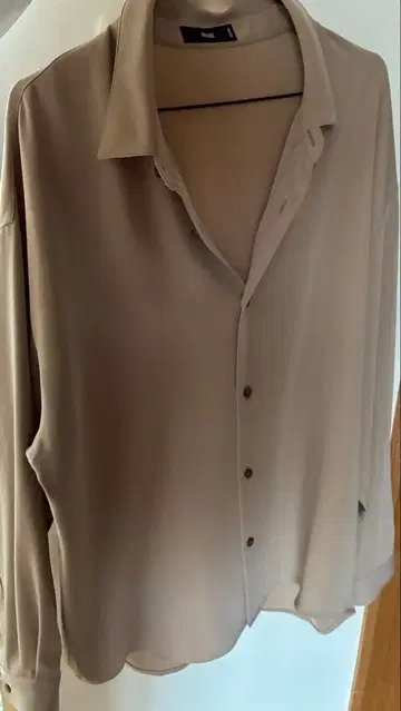 HARE 베이지 긴팔 셔츠 M 사이즈