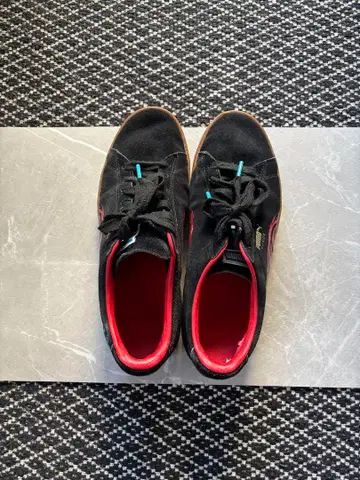 Puma 스웨이드 블랙 스니커즈 가격 인하 가능합니다!