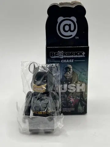 BE@RBRICK CHASE BATMAN HUSH 시크릿 배트맨