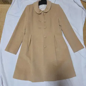 Feroux 베이지 A라인 롱 코트