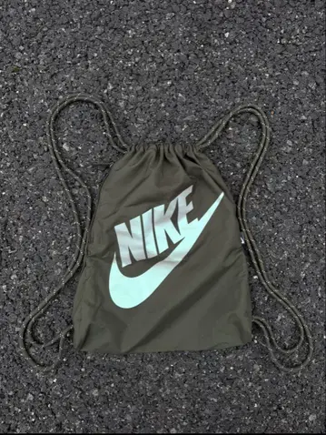 NIKE 냅색 올리브