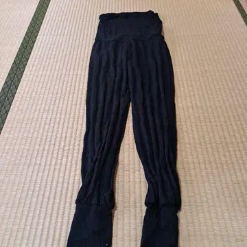 착오트 블랙 나비 자수 스패츠 S 사이즈 미사용에 가까움