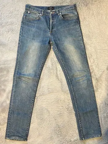 A.P.C. 라이트 블루 스키니 데님