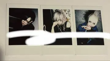 자아자아 히토키 레이야 안 폴라로이드 세트 2