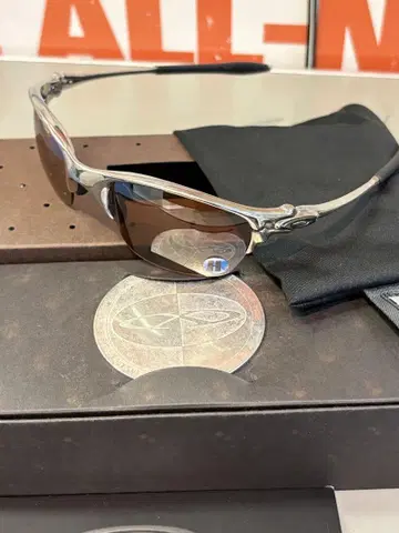 [ 미사용 ] OAKLEY 초레어 X-METAL 시리즈