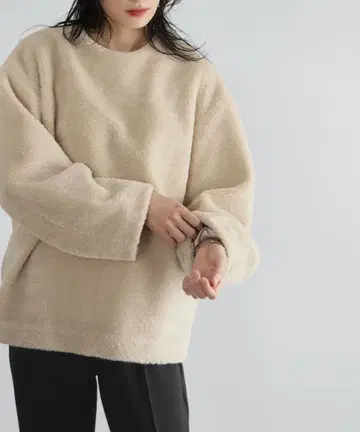 엘프 랭크 오버 사이즈 보아 풀오버