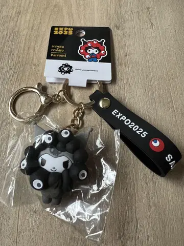 오사카 간사이 만박 산리오 블랙 미야쿠미야쿠 변신 키링 쿠로미
