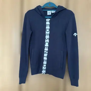 데상트 골프 풀 집업 스웨터 [ 최종 가격 인하 ]