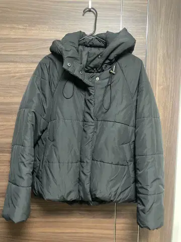 블랙 후드 부착 다운 자켓 M