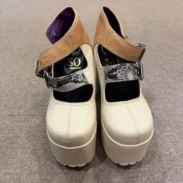 YOSUKE 요스케 통굽 펌프스 아이보리