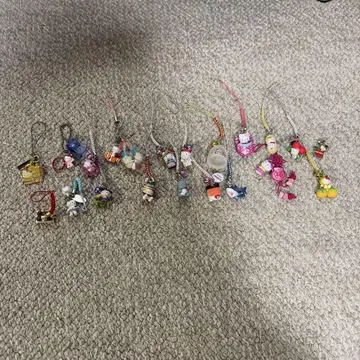 [레어] 지역 한정 헬로키티 스트랩 20개 묶음 판매