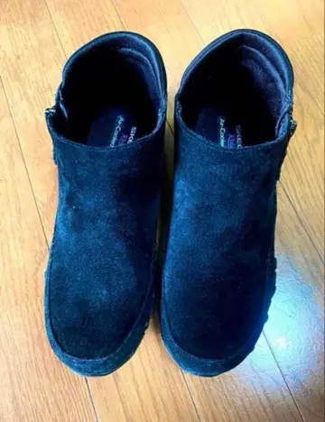 SKECHERS 스케쳐스
