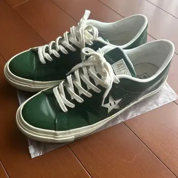 [새상품급] 컨버스 슈퍼 마리오 스니커즈 26cm (7 1/2)