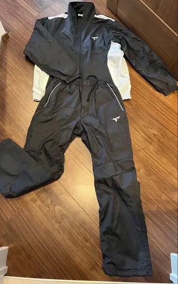 투어 스테이지 골프용 방한복 상하의 세트 size 겉옷 M 팬츠 M