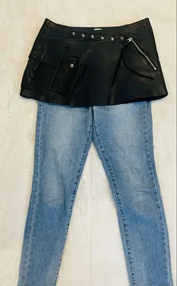 가죽 미니 스커트 블랙 포켓 부착