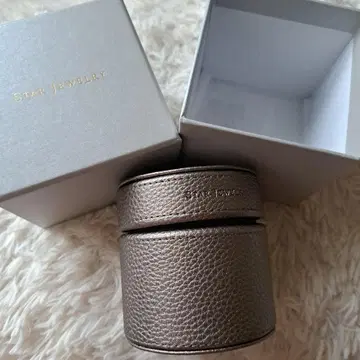 STAR JEWELRY 실버 가죽 케이스