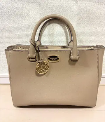 MICHAEL KORS 베이지 핸드백