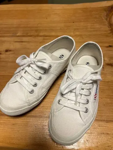 SUPERGA 2750 CLASSIC 화이트 35 사이즈