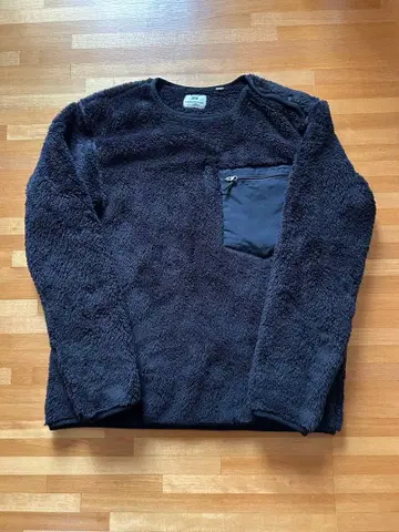 UNIQLO 엔지니어드 가먼츠 플리스 풀오버 XS