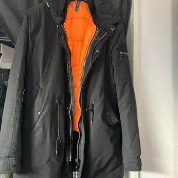 ZARA MAN 후드 부착 다운 자켓 S 사이즈