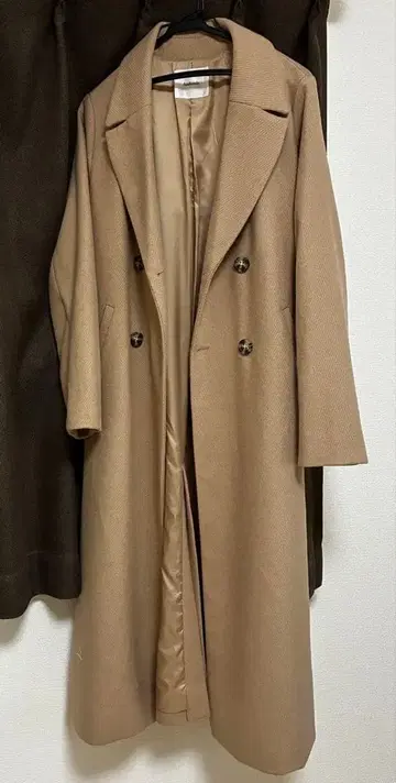 Andemiu 가죽 절개 코트 베이지 아우터