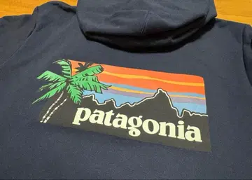 [ 미사용 새상품 ] patagonia 하와이 한정판 네이비 후드티
